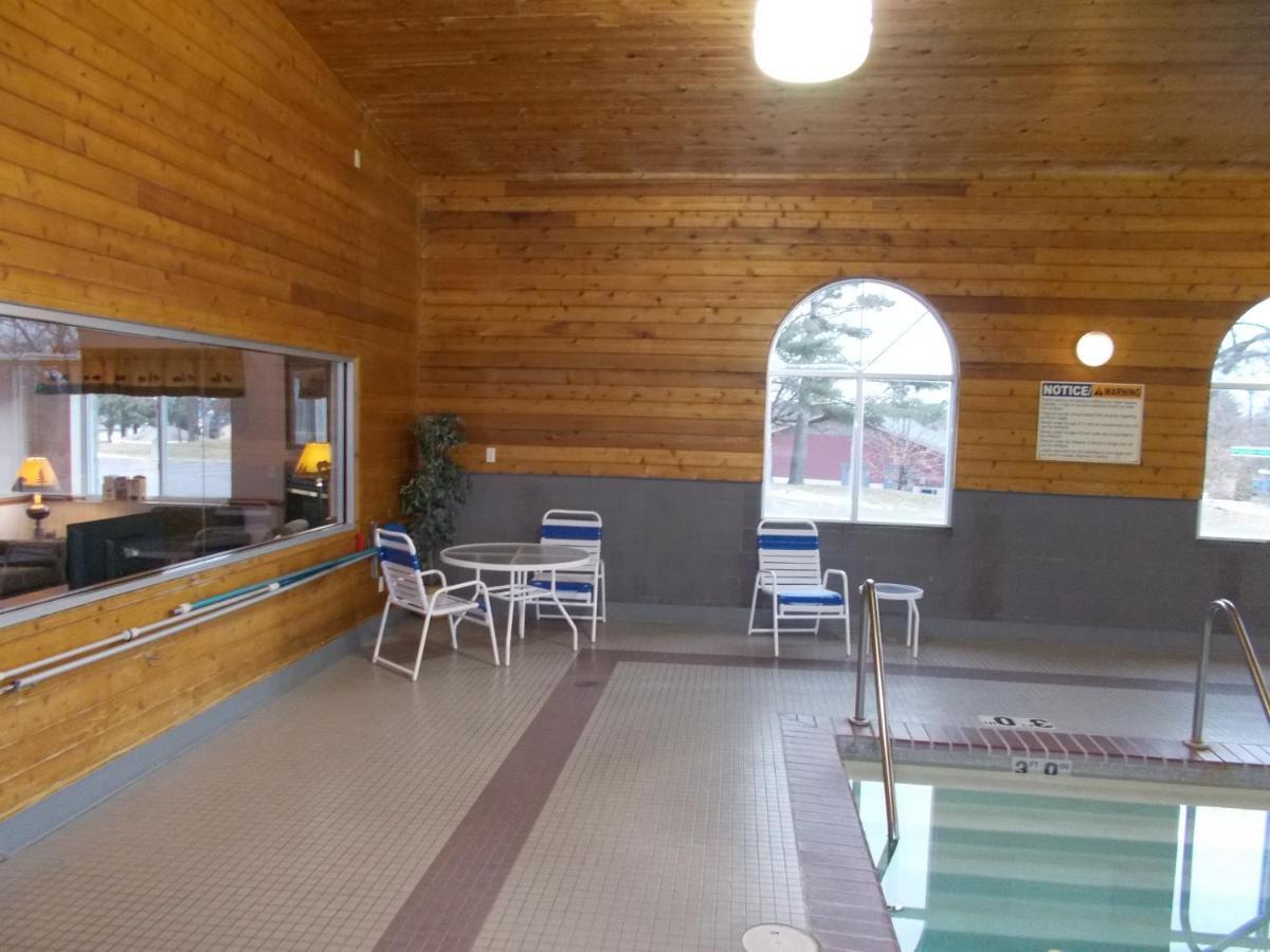 Northwoods Best Inn - Chetek Exteriér fotografie